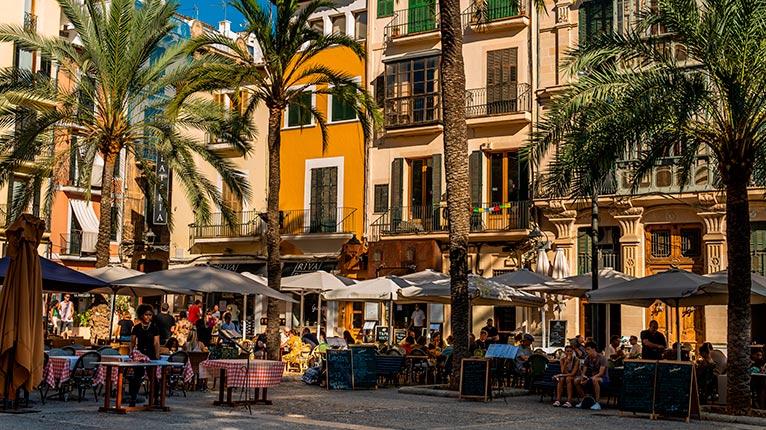 La Lonja Nachbarschaft palma de mallorca La Lonja Nachbarschaft amic hotels palma de mallorca