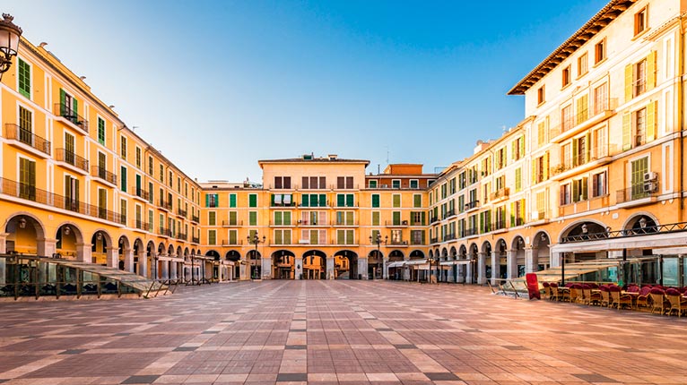 Plaza Mayor palma de mallorca Plaza Mayor palma de mallorca amic hotels