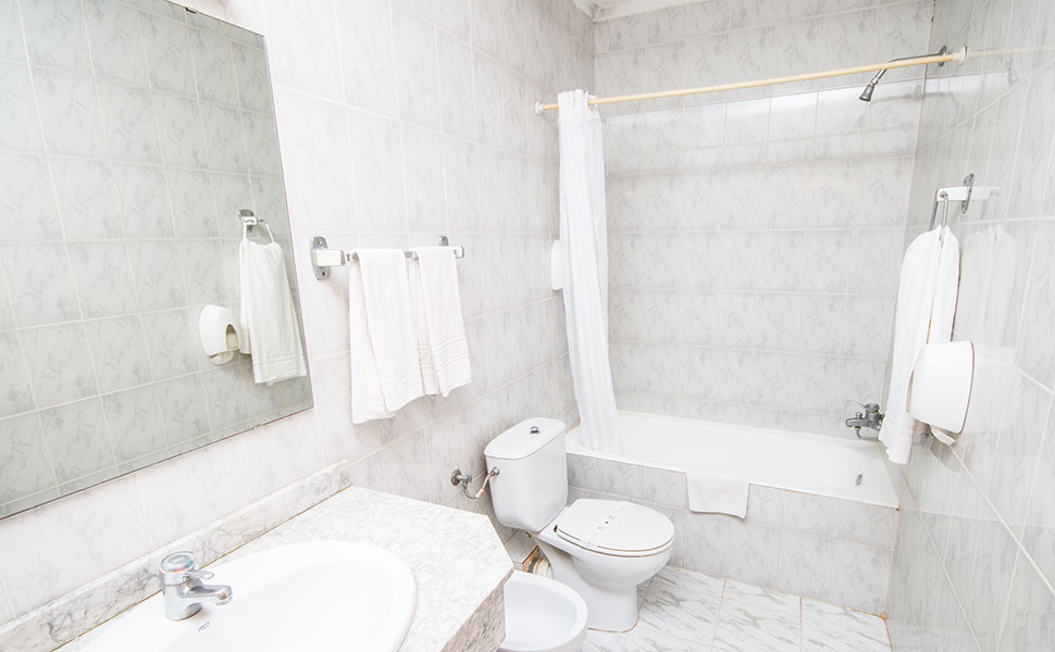 Doppelzimmer mit zwei Betten hotel amic miraflores amics hotels