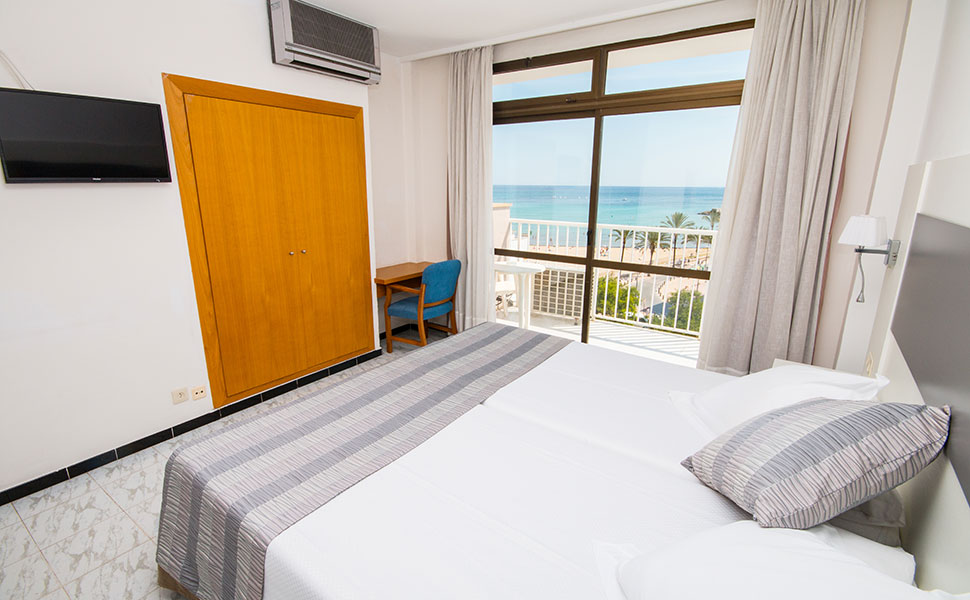 Doppelzimmer mit Meerblick hotel amic miraflores amics hotels