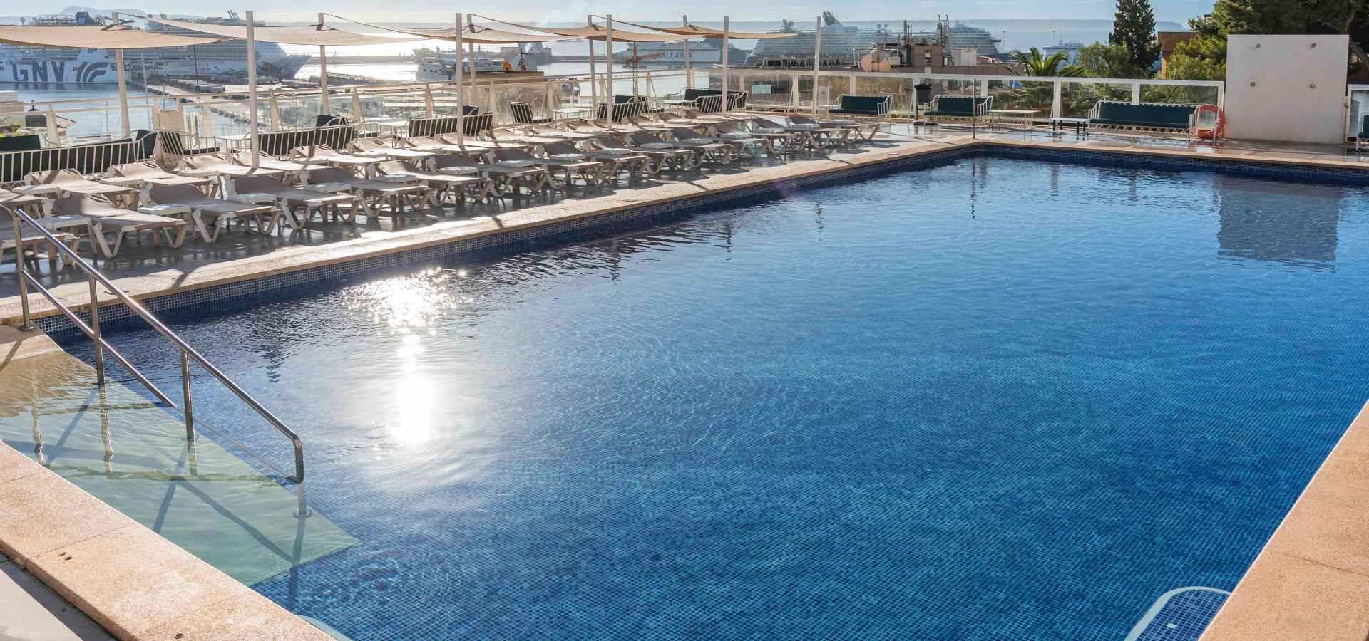 piscina hotel amic horizonte