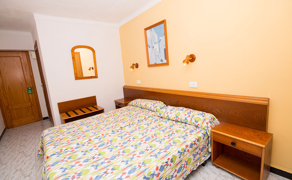 habitacion doble del hotel amic can pastilla en mallorca habitacion doble del hotel amic can pastilla amics hotels