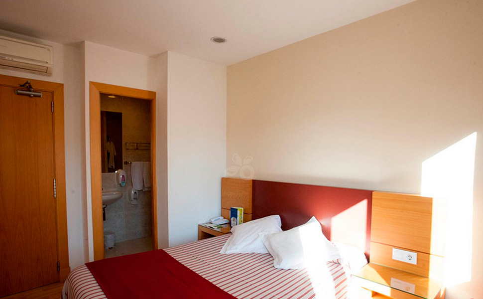 habitacion doble del hotel amic colon en mallorca habitacion doble hotel amic colon amics hotels