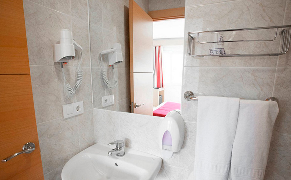 habitacion doble del hotel amic colon en mallorca habitacion doble hotel amic colon amics hotels