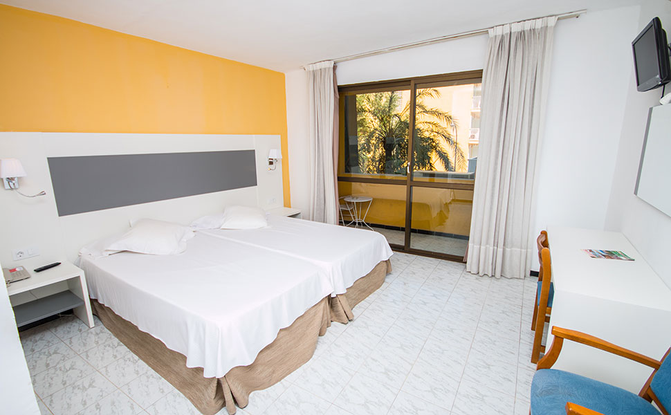 Chambre double à deux lits hotel amic miraflores amics hotels