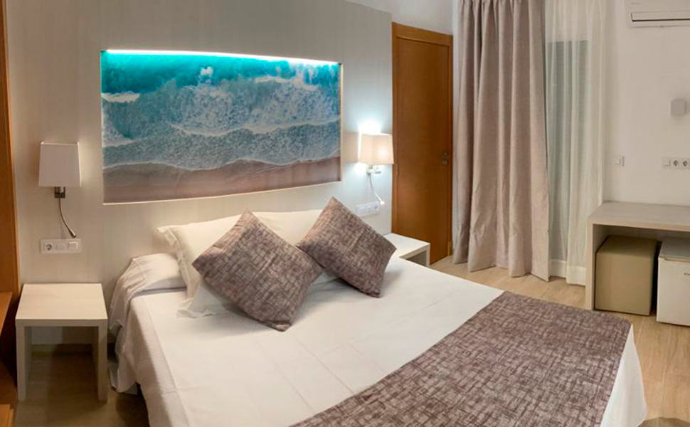 Camera doppia premium del hotel amic colon en mallorca Camera doppia premium hotel amic colon amics hotels