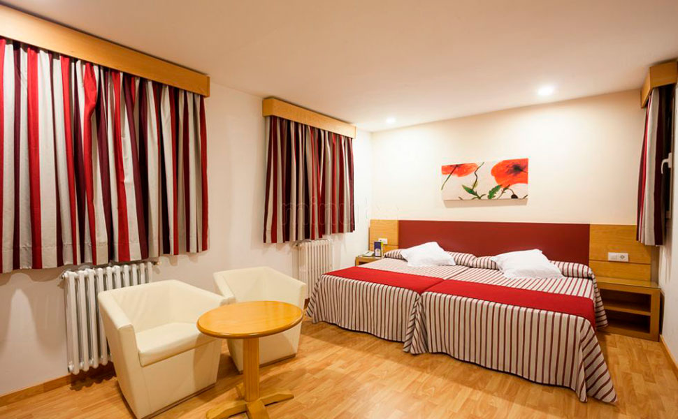 Camera familiare hotel amic colon en mallorca Camera familiare hotel amic colon amics hotels