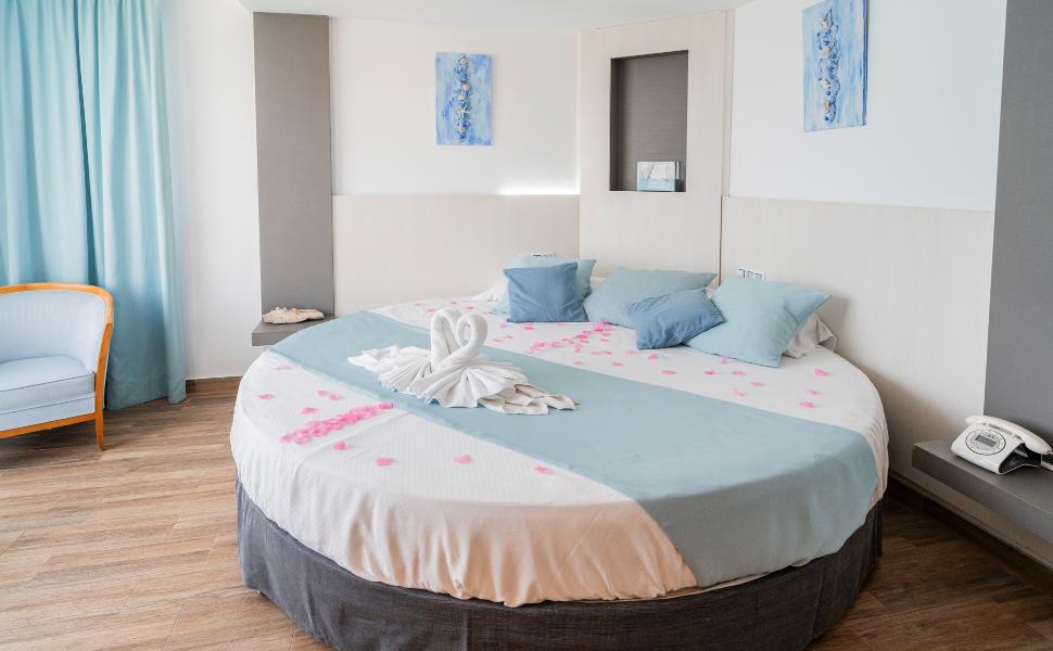 suite love hotel amic horizonte en mallorca suite love hotel amic horizonte amics hotels